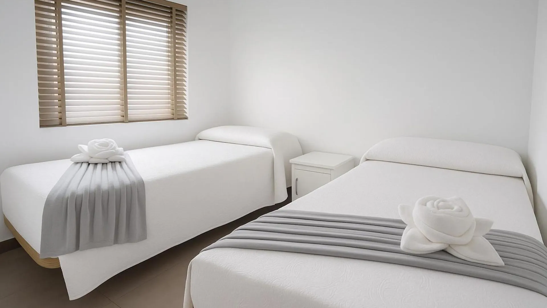 Apartment Orquidario In The Centre And Near The Beach Εστεπόνα Ισπανία